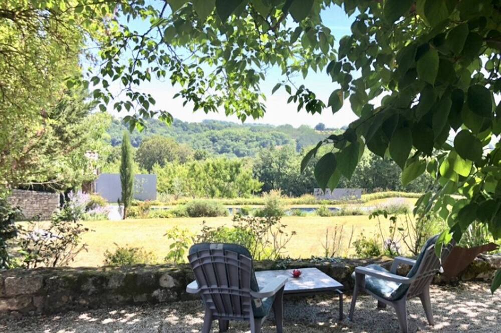 Photo of Patio Balcony in Touffailles