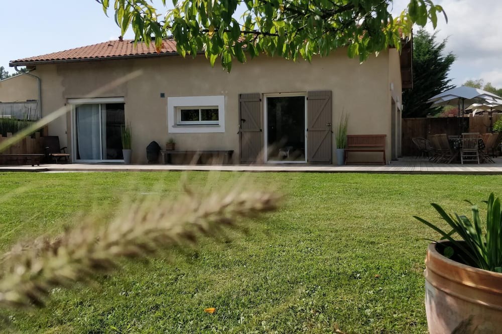 Photo of Outdoor in Le Taillan-Medoc