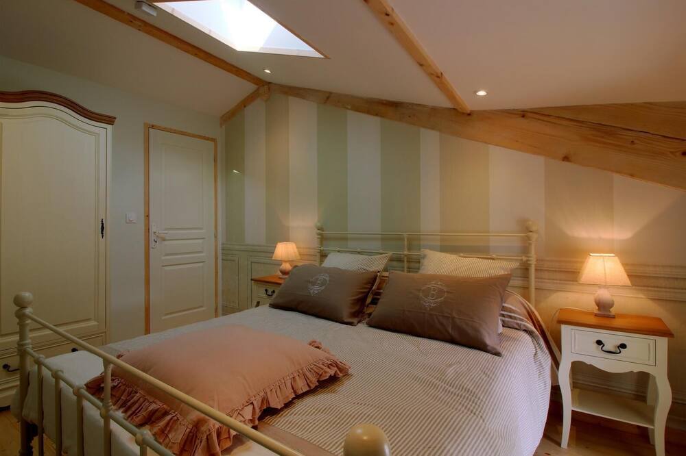 Photo of Bedroom in Cartelegue