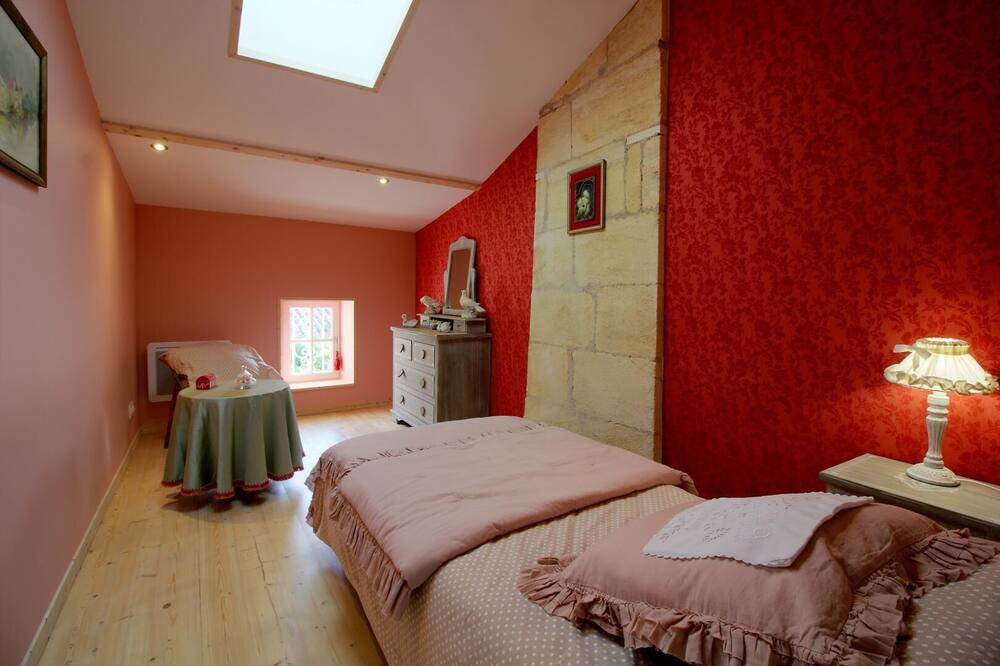 Photo of Bedroom in Cartelegue