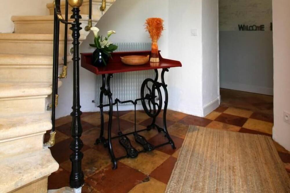 Photo of Others in Laroque