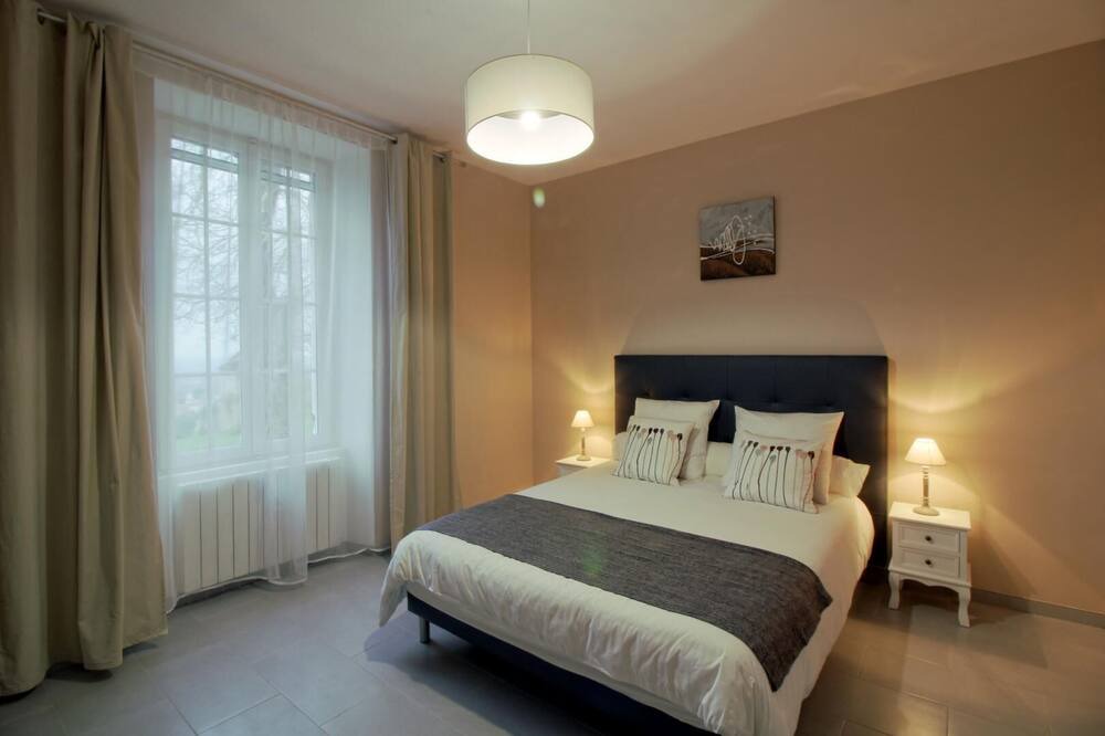 Photo of Bedroom in Laroque