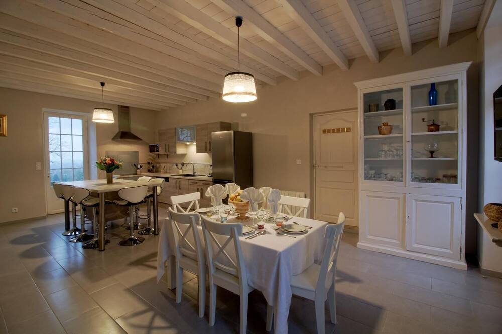 Photo of Others in Laroque