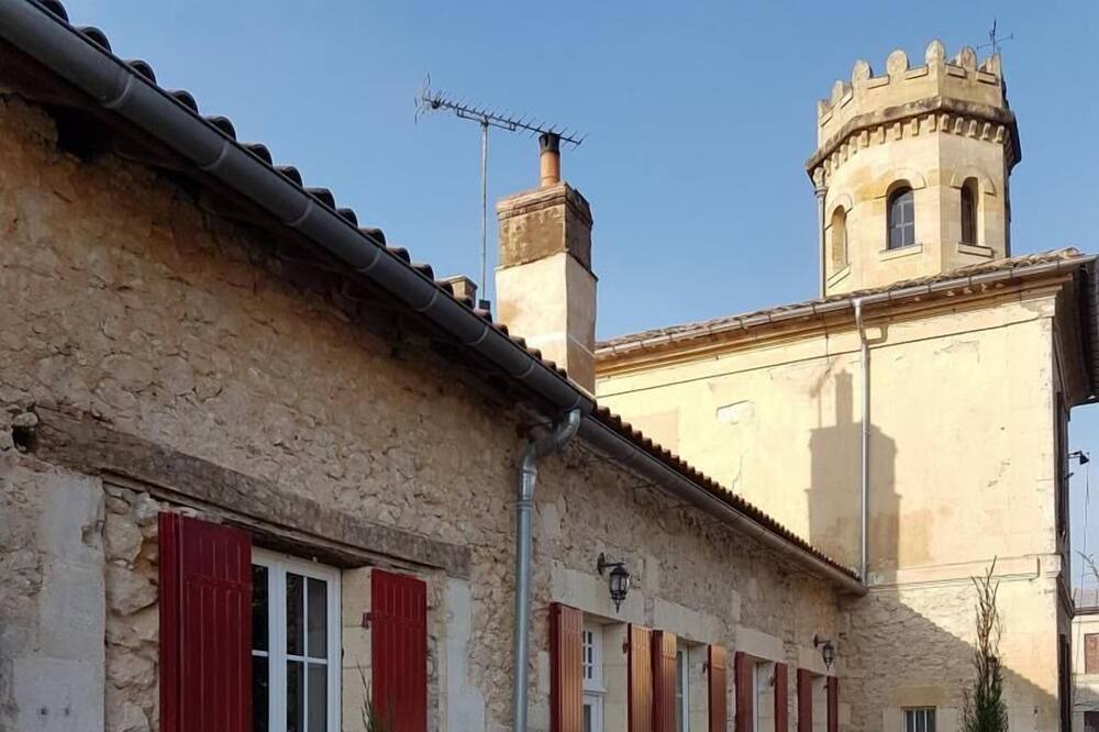 Photo of Outdoor in Laroque