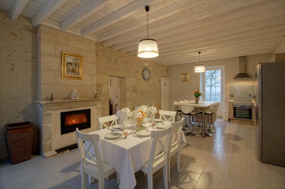 Photo of Others in Laroque