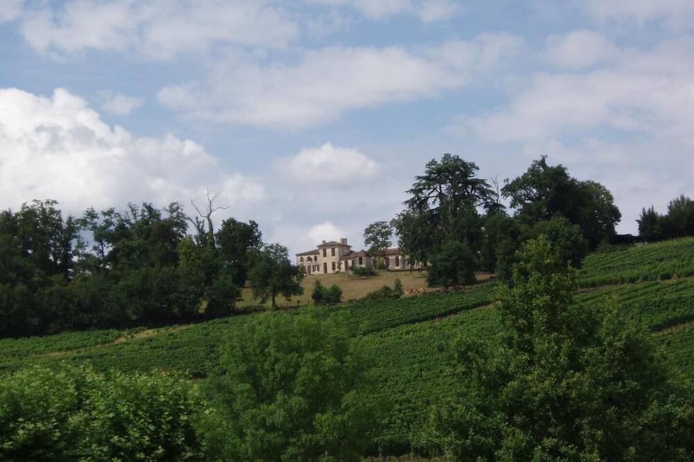 Photo of Outdoor in Laroque