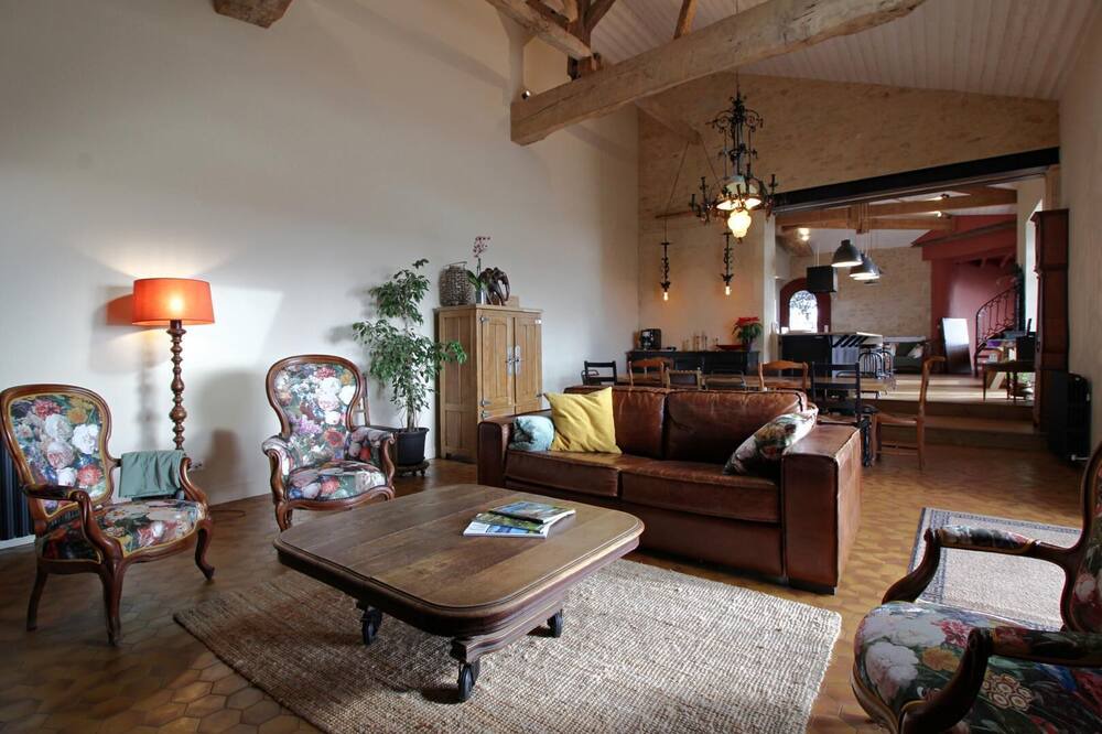 Photo of Livingroom in Sauternes