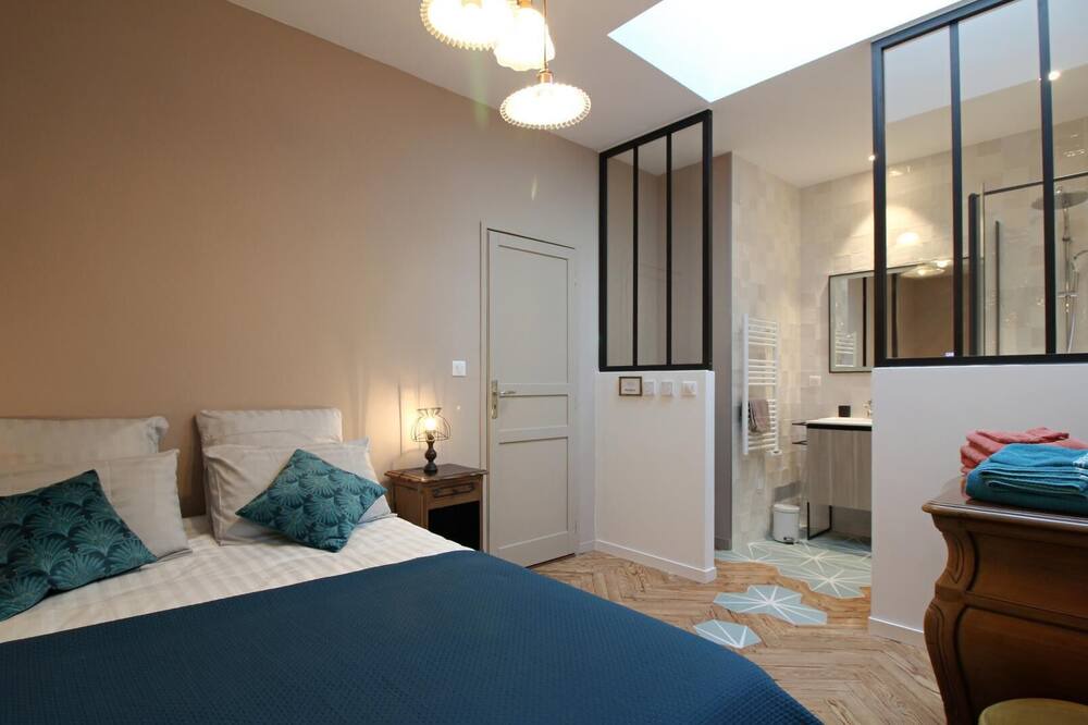 Photo of Bedroom in Sauternes