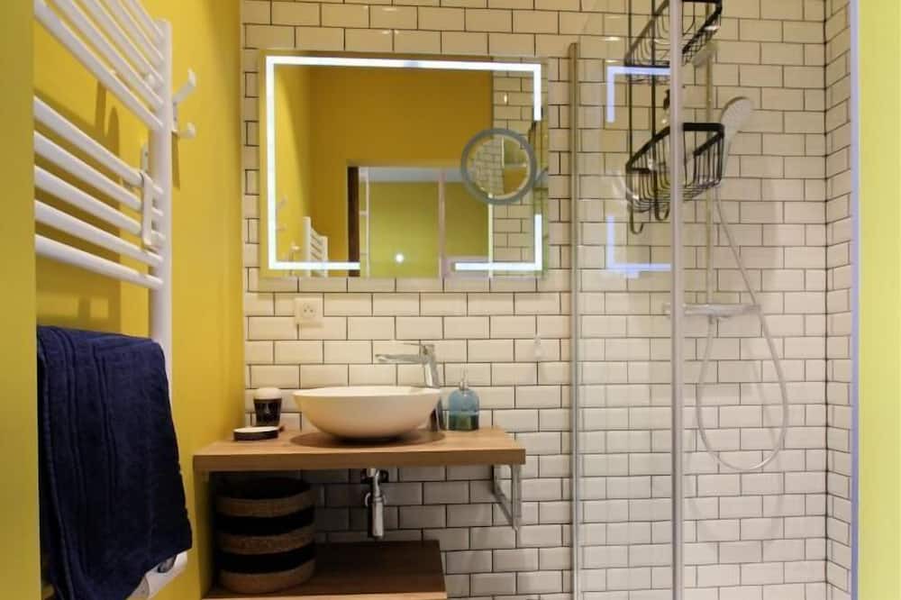 Photo of Bathroom in Sauternes