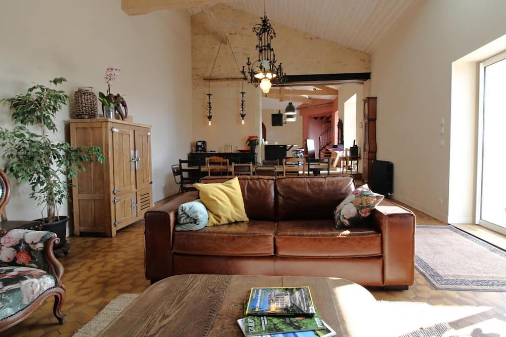 Photo of Livingroom in Sauternes