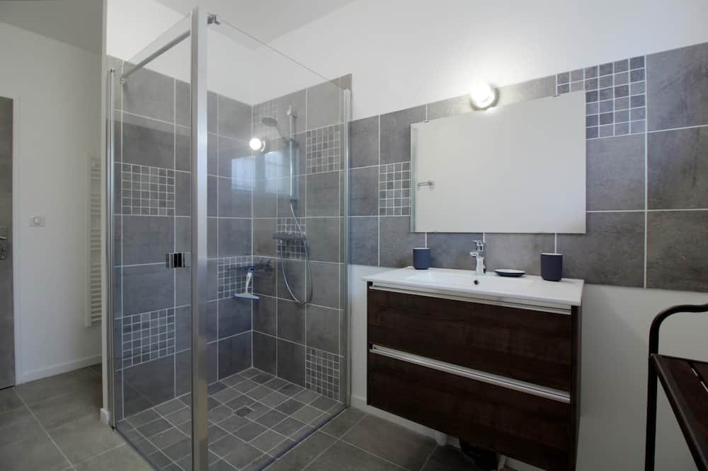 Photo of Bathroom in Arcins