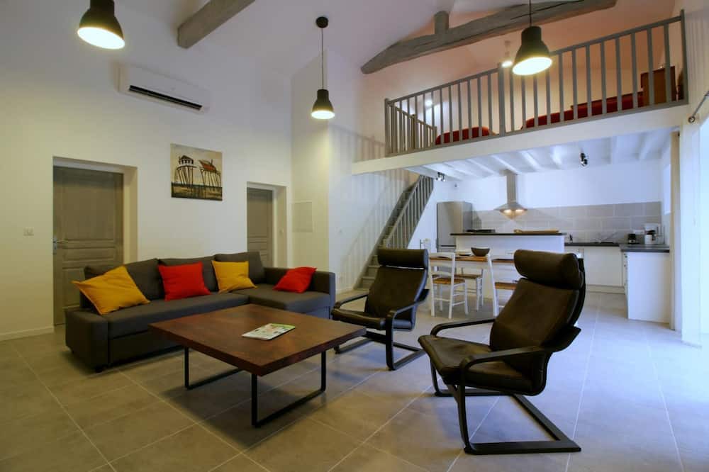 Photo of Livingroom in Arcins