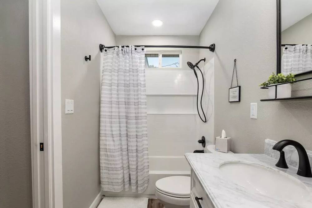 Photo of Bathroom in Historic District