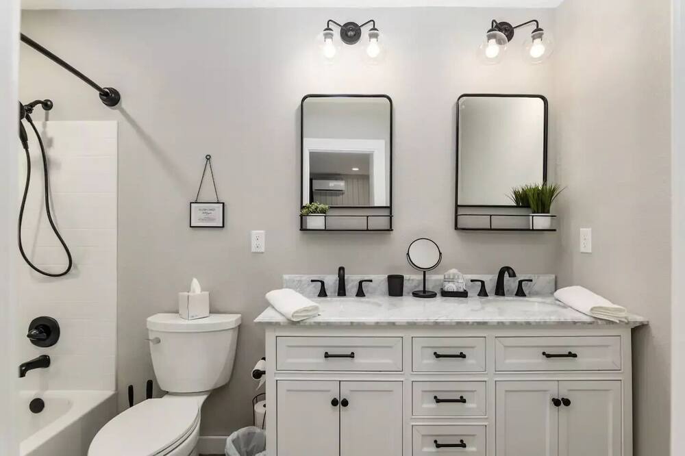 Photo of Bathroom in Historic District