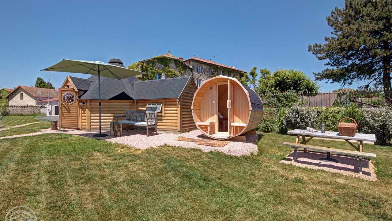 Photo of Others in Pradines