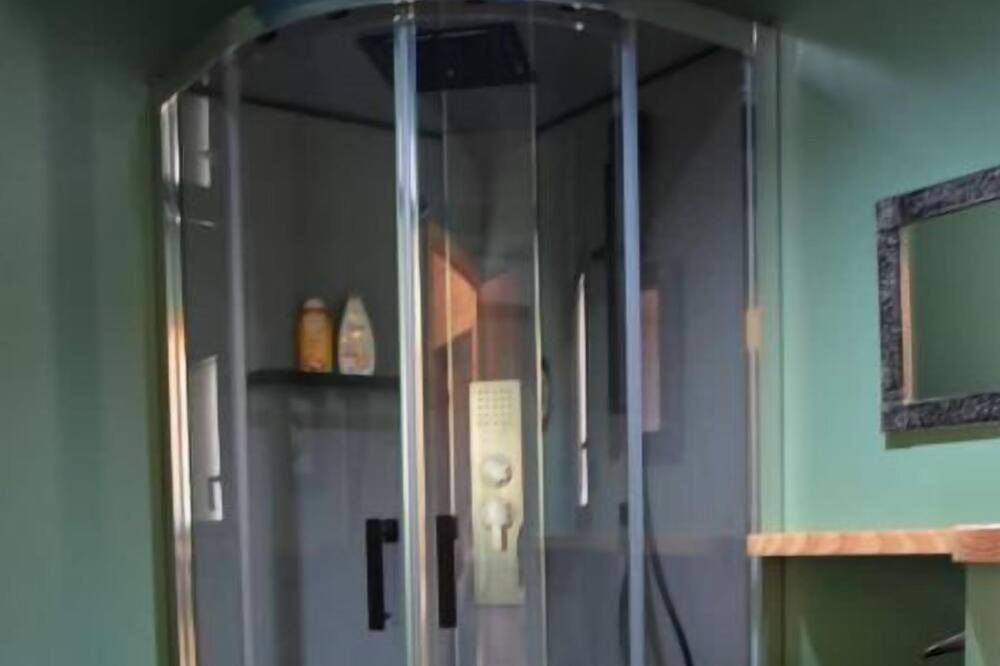 Photo of Bathroom in Pradelles-Cabardes