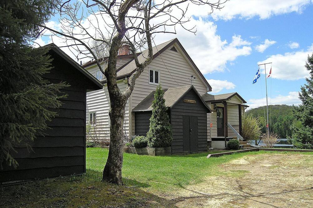 Photo of Outdoor in Saint-Emile-de-Suffolk