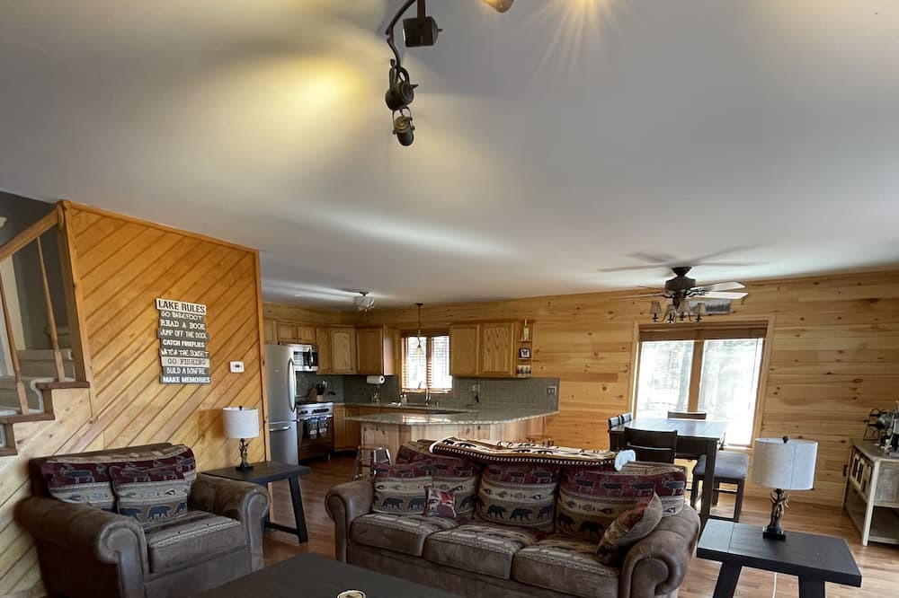 Photo of Bedroom in Day