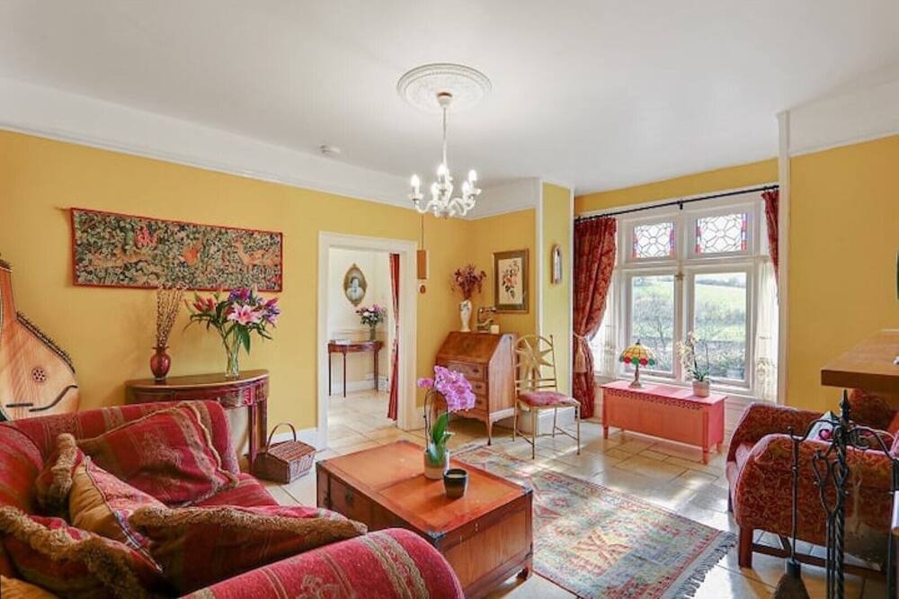 Photo of Livingroom in Tintern