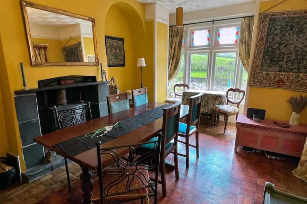 Photo of Others in Tintern