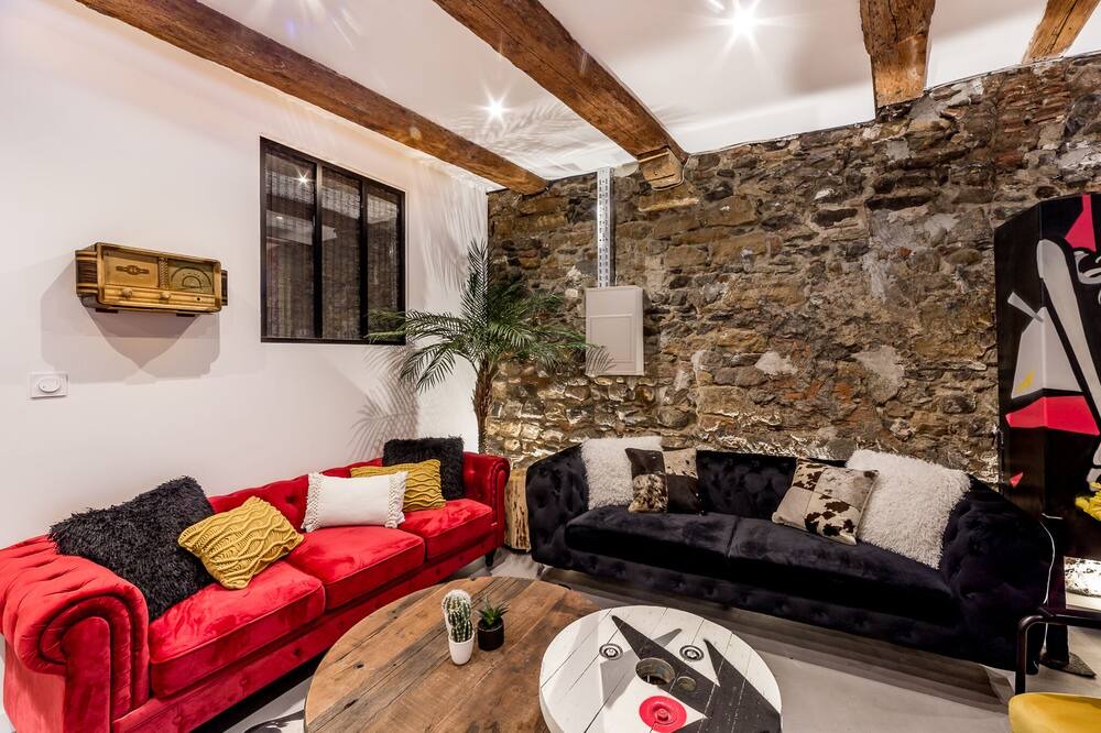 Photo of Livingroom in Old Lyon