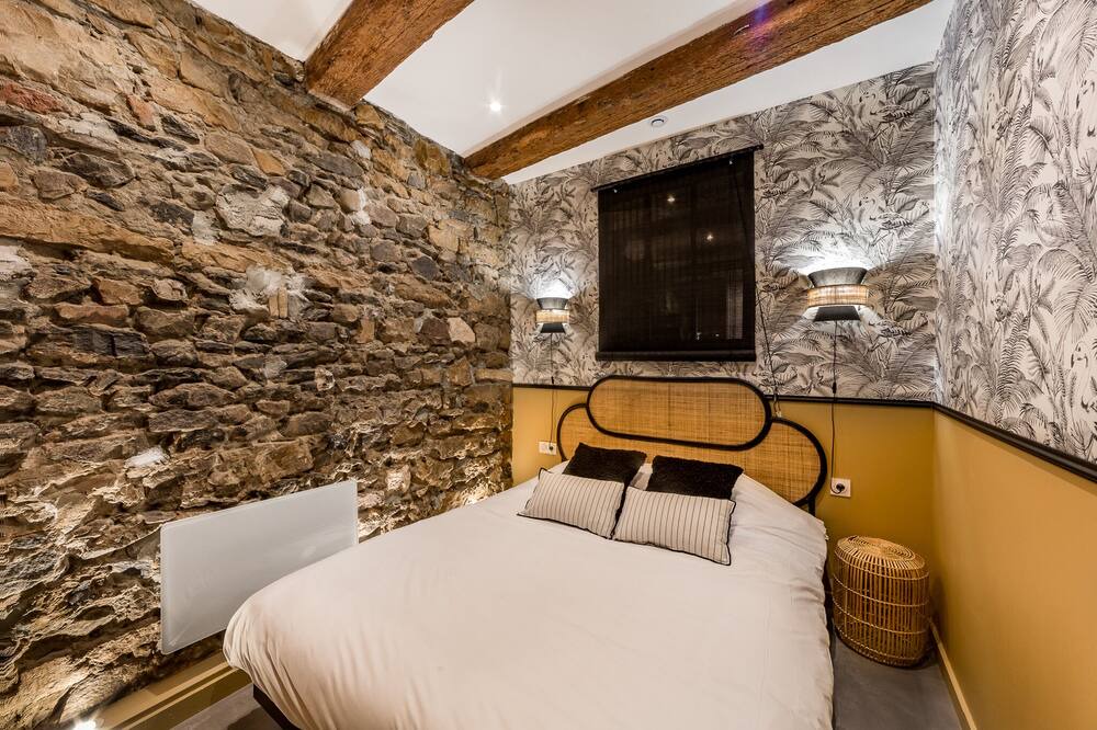 Photo of Bedroom in Old Lyon