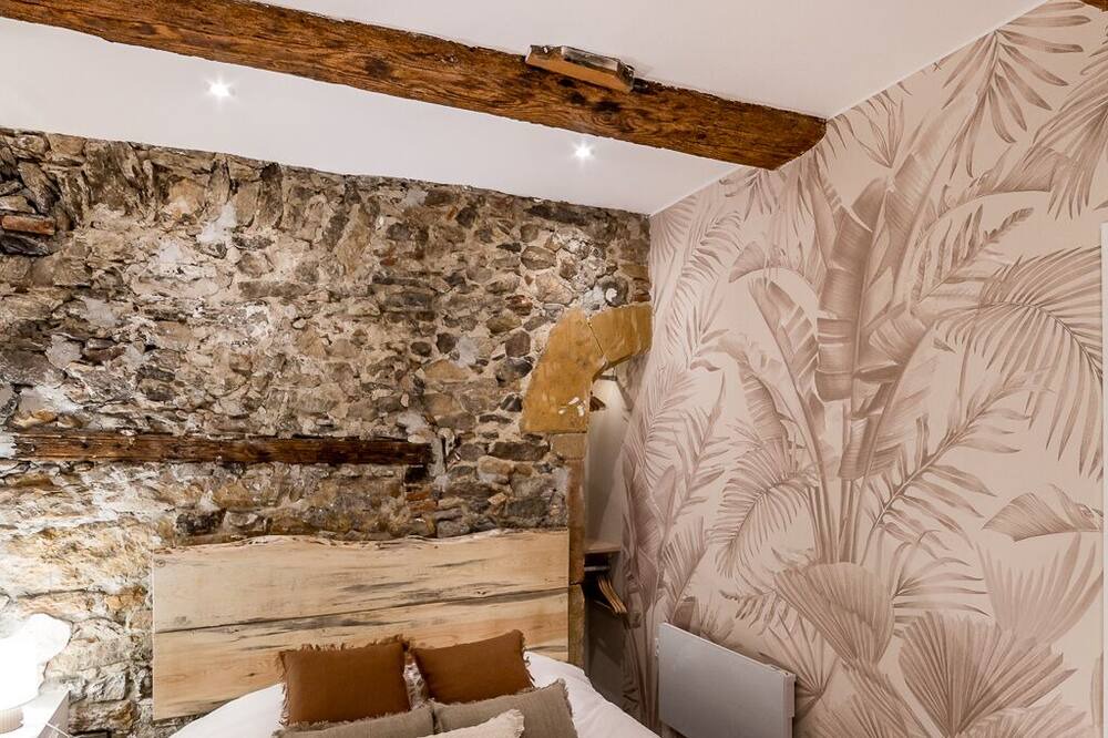 Photo of Bedroom in Old Lyon