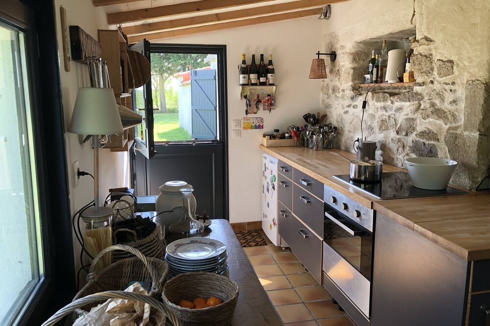 Photo of Kitchen in Bouin