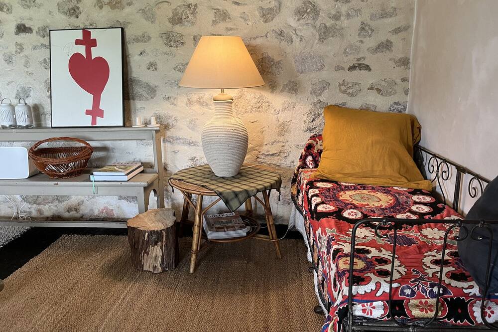 Photo of Bedroom in Bouin