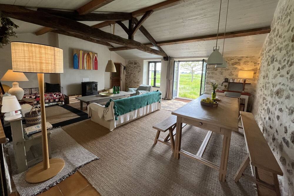 Photo of Livingroom in Bouin