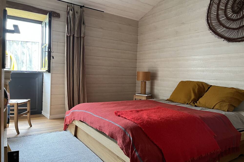 Photo of Bedroom in Bouin