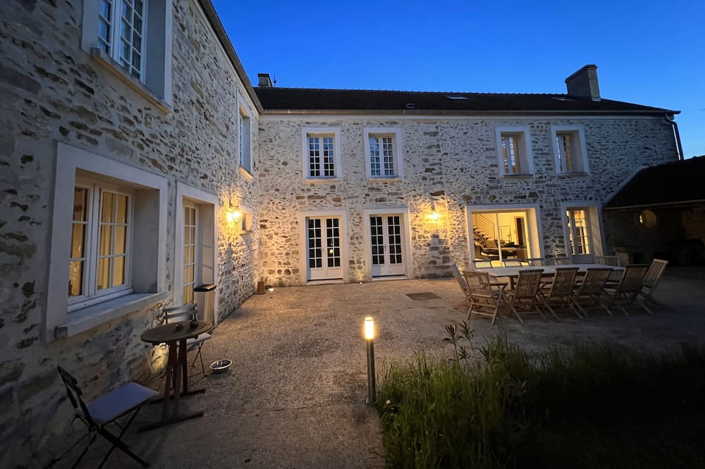 Photo of Patio Balcony in Chatillon-la-Borde