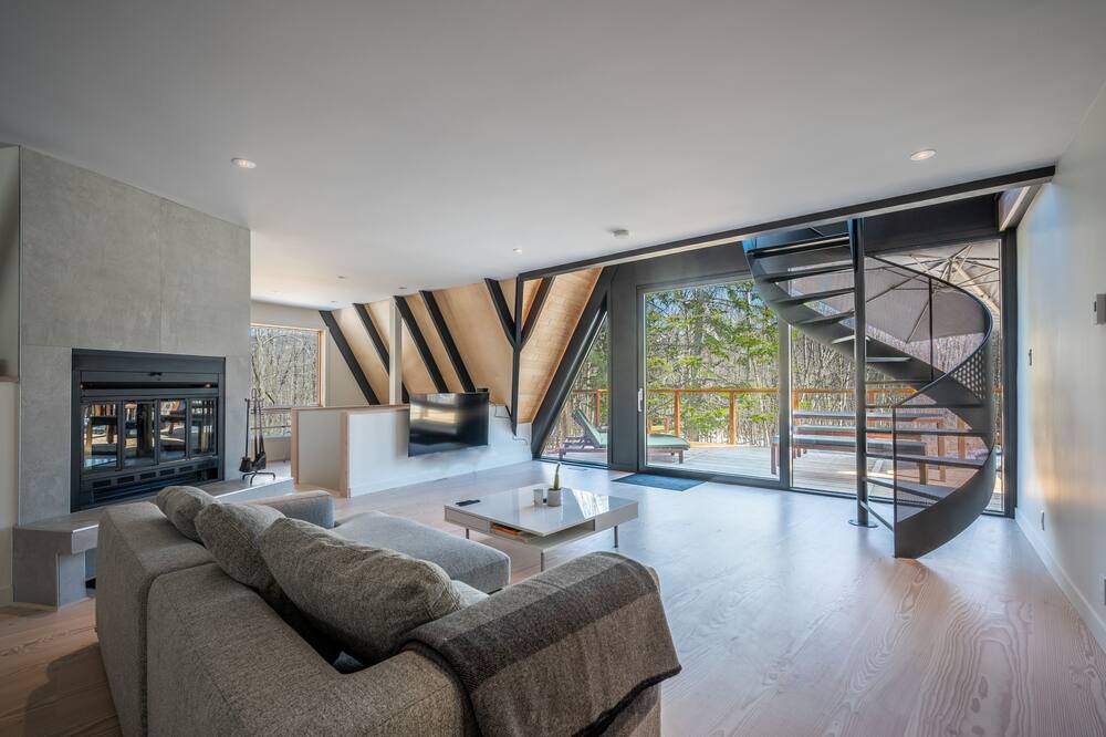 Photo of Livingroom in Mont-Tremblant