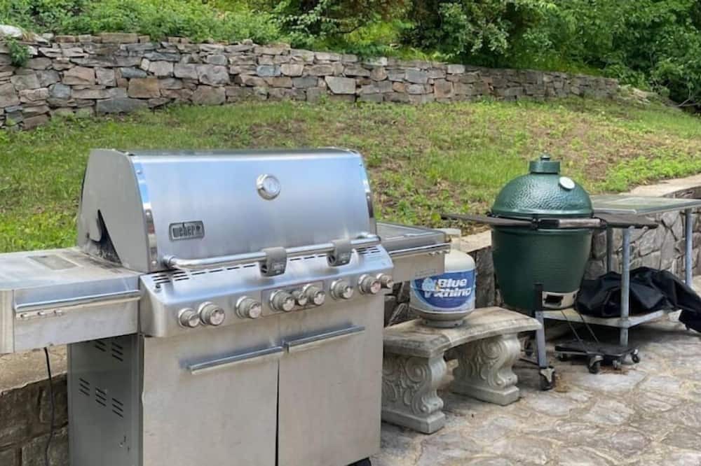 Photo of Outdoor in Montville