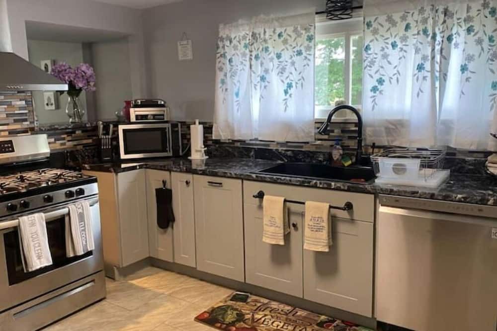 Photo of Kitchen in Montville