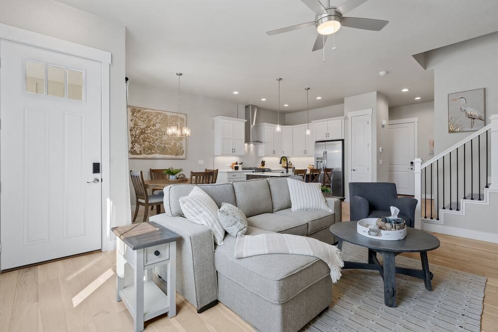 Photo of Livingroom in Loveland