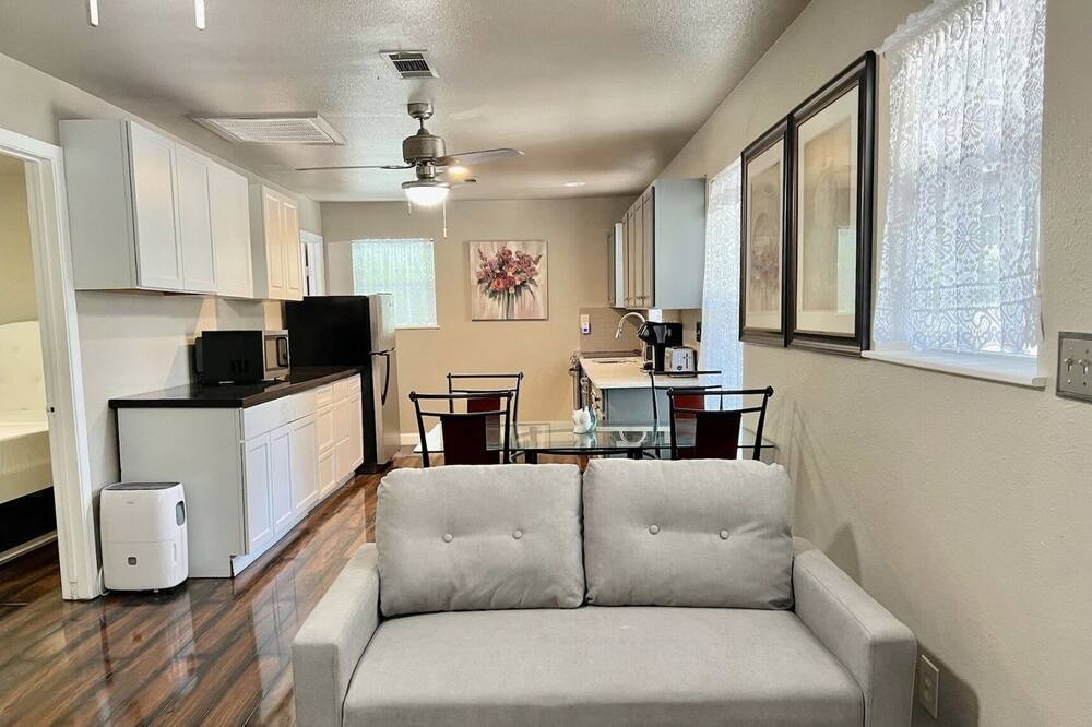 Photo of Livingroom in Fort Worth