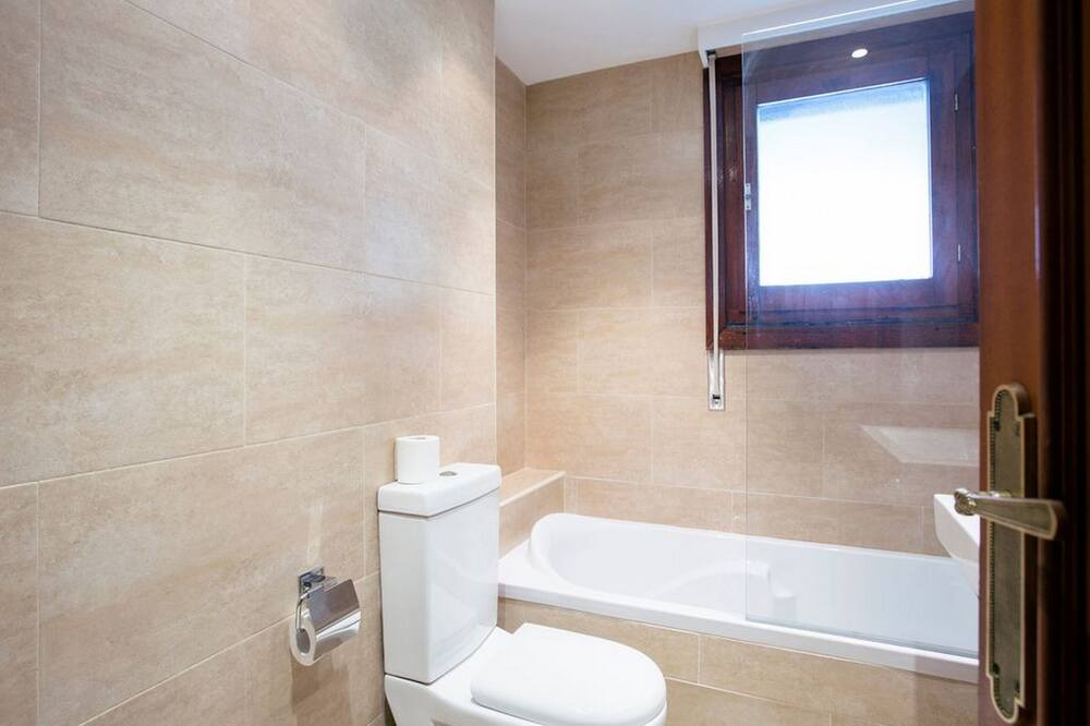Photo of Bathroom in Hondarribia