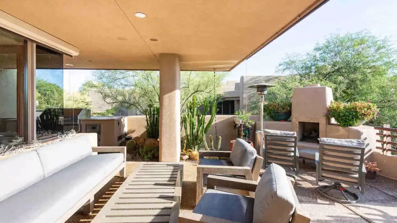 Photo of Patio Balcony in Carefree Rolling Hills