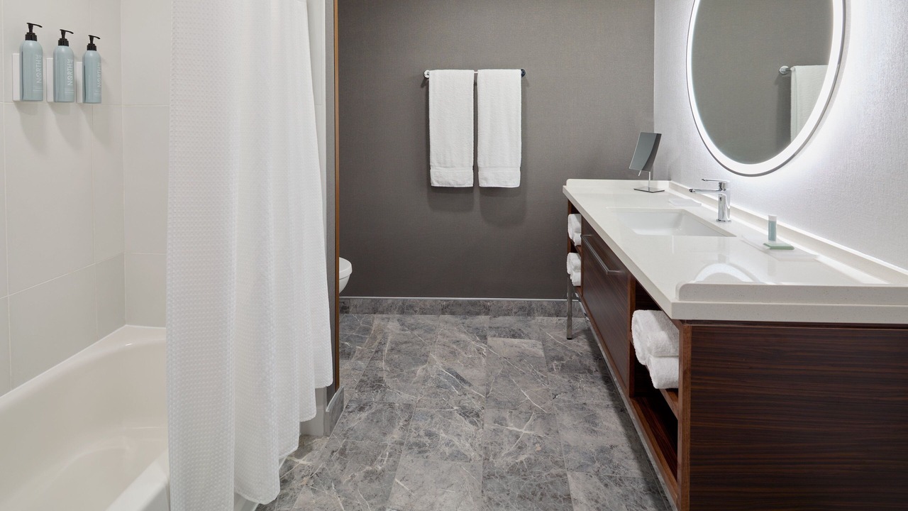 Photo of Bathroom in Laval-des-Rapides