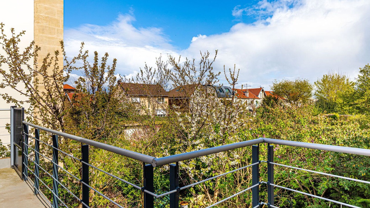 Photo of Outdoor in Clamart