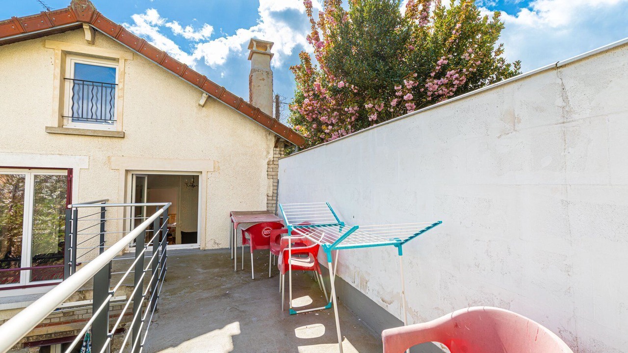 Photo of Outdoor in Clamart