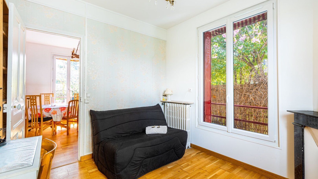 Photo of Livingroom in Clamart
