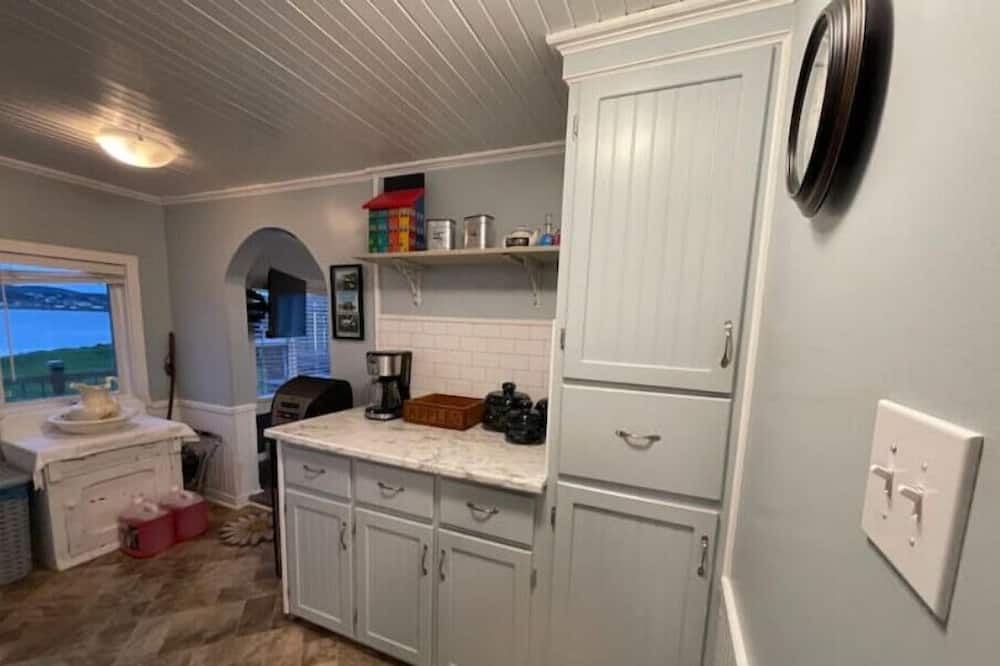Photo of Kitchen in Broad Cove