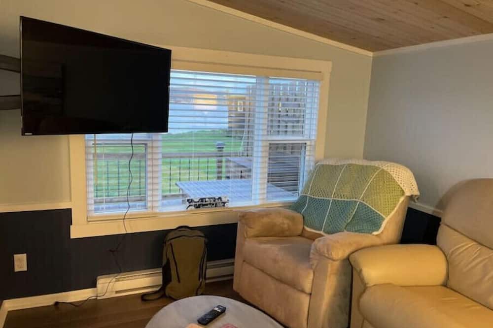 Photo of Livingroom in Broad Cove