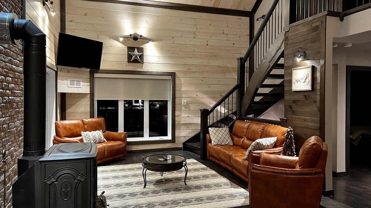Photo of Livingroom in Amherst