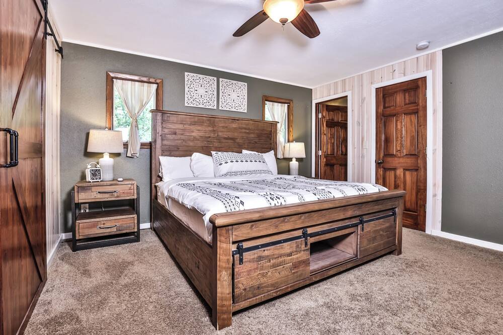Photo of Bedroom in Boulder Junction
