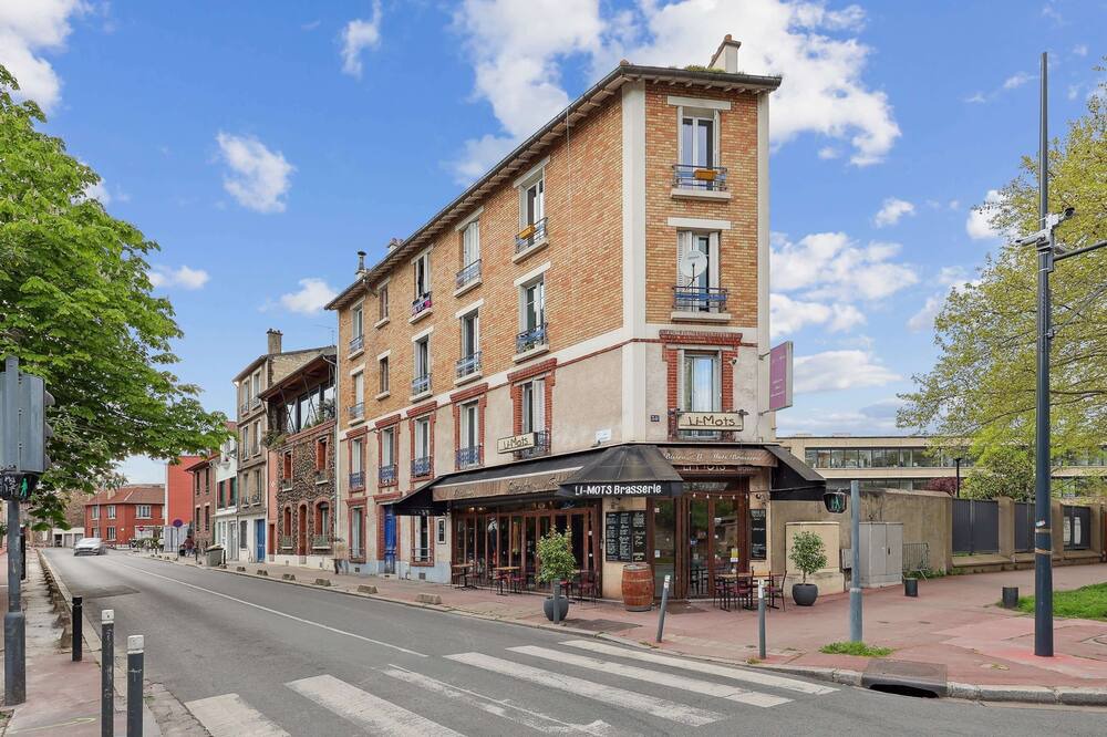 Photo of Outdoor in Saint-Ouen