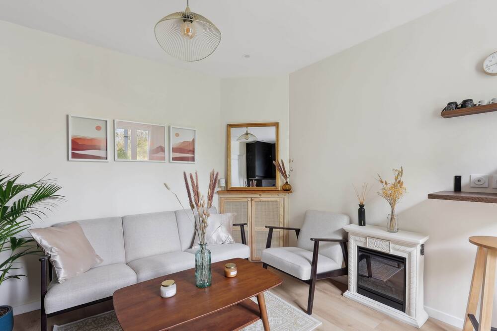 Photo of Livingroom in Saint-Ouen