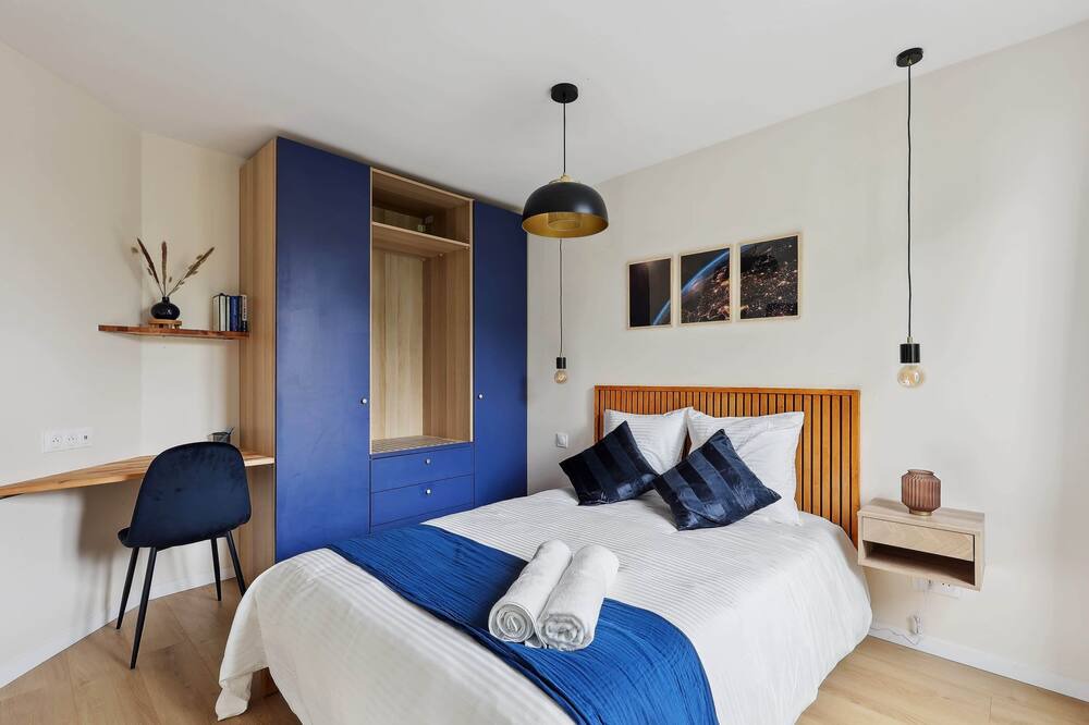 Photo of Bedroom in Saint-Ouen